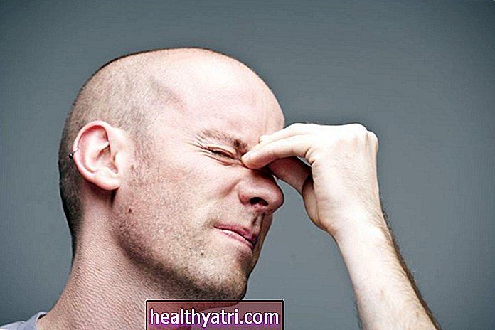 Atšķirība starp migrēnu un sinusa galvassāpēm