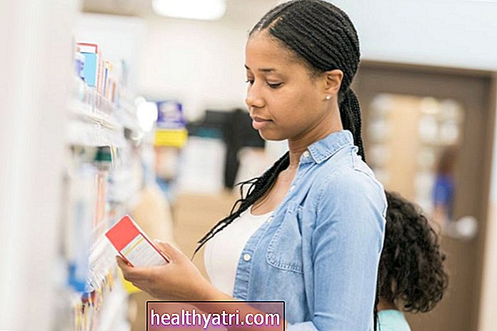 Lieky proti nachladnutiu a chrípke, ktoré sú dostupné v obchode