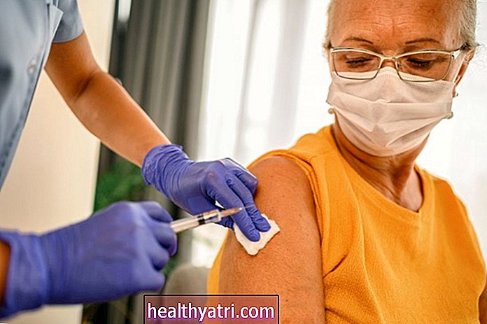 Untuk Mengelakkan Pembaziran, Dr. B Memadankan Orang dengan Dosis Vaksin COVID-19 Sisa