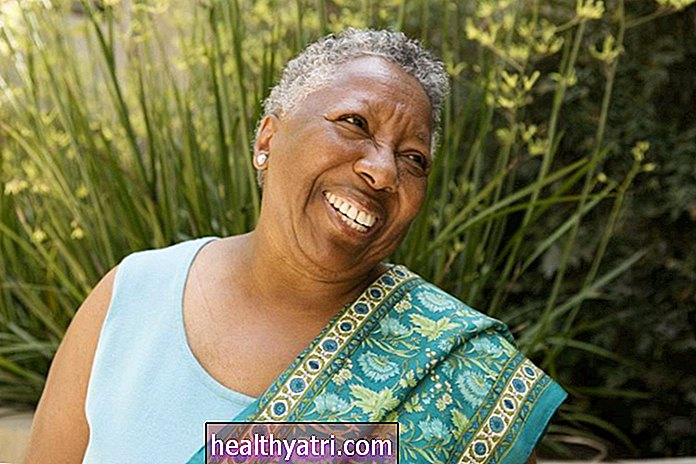Kaip išlaikyti sveiką šypseną senatvėje