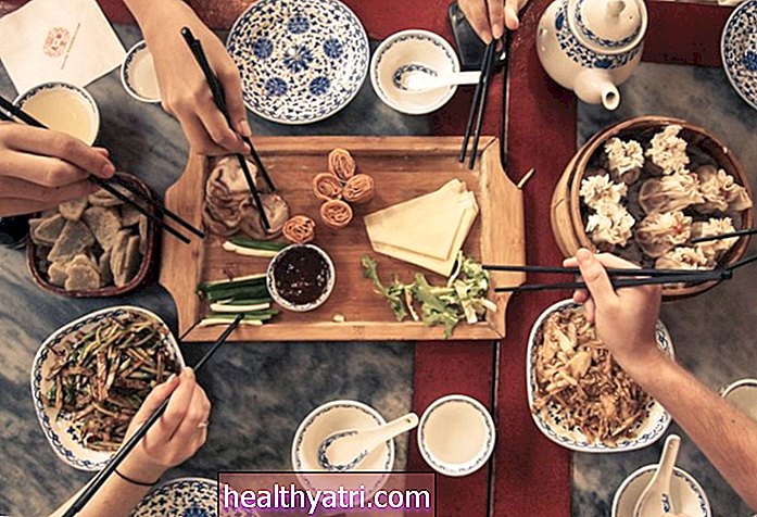 Како избећи рефлукс киселине када једете кинеску храну