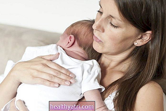 Behandling av acid reflux hos babyer og barn