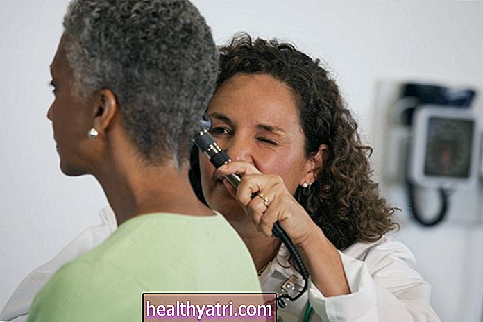 كيف يتم علاج التهابات الأذن الوسطى