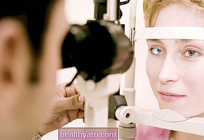 角膜ヘイズがどのように視力の変化を引き起こす可能性があるか