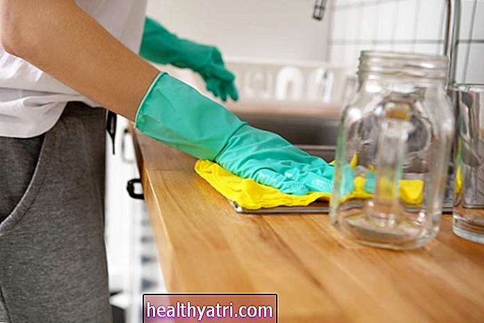 Cómo hacer su propia solución desinfectante con lejía