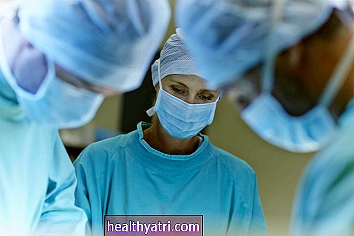 Studie undersøker hvorfor kvinnelige kirurger utfører færre komplekse prosedyrer enn menn