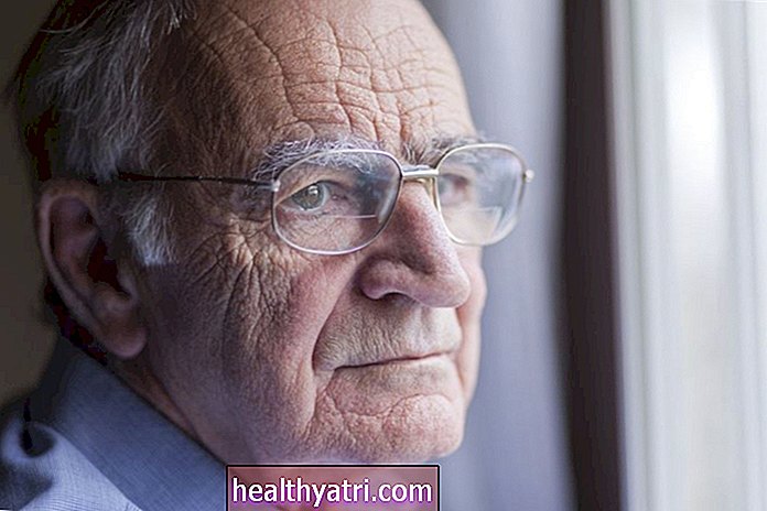 Mengapa Penuaan Menyebabkan Masalah Mata dan Penyakit pada Orang Tua