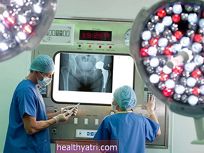 Komplikasjoner av hofteutskiftingskirurgi