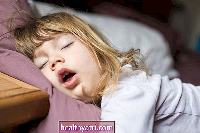 Hvordan store mandler påvirker søvnen til barn
