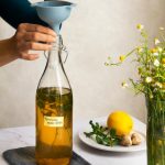 “7 Innovative Methods to Clean Naturally with Vinegar”