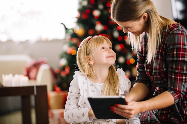 Creative Family Advent Traditions with DIY Wreaths and Calendars