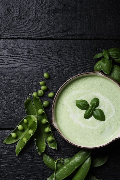 Exploring the Advantages and Risks of Chlorella: Benefits and Practical Applications