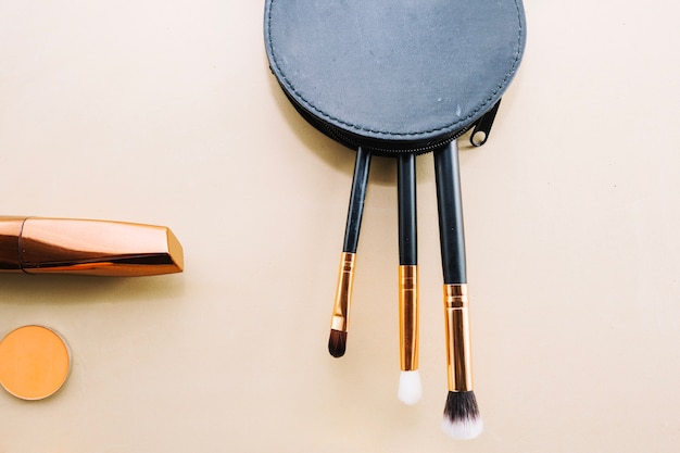 Naturally Refresh Your Makeup Brushes: A Guide