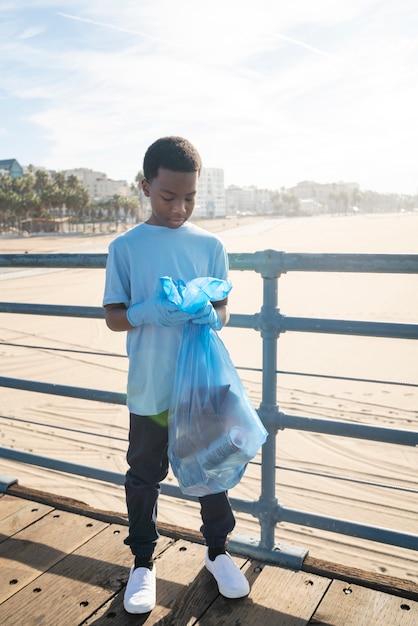 Sustainable and Earth-Conscious Options to Replace Plastic Bags