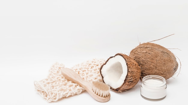 The Advantages of Coconut Oil for Your Furry Friends